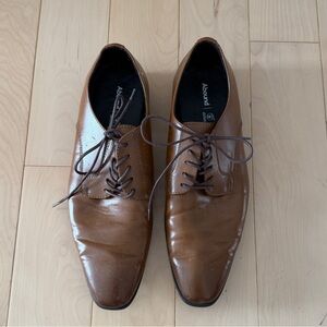 About Men’s Camel Brown Dress Shoes